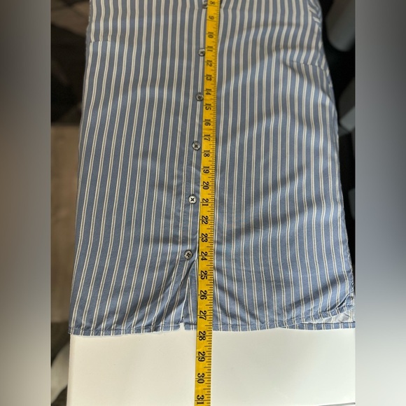 J. Jill Women’s Striped Print Long Sleeve Button-Down Shirt Blue Sz XS - Picture 8 of 11